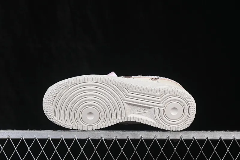 All categories Nk Air Force 1 Air Force series Nk Air Force 1 Low Air Force low-top Nike Air Force 1'07 Low Hand-painted graffiti Pearl milk apricot Air Force 1 low-top casual sneakers FV8110-183